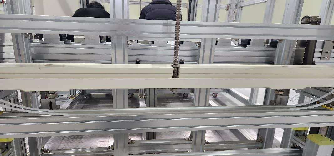 Aluminum frame structure detail